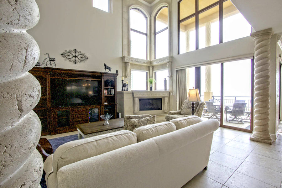Vista del Mar Villa by GoldenCoastRentals — Photo 10