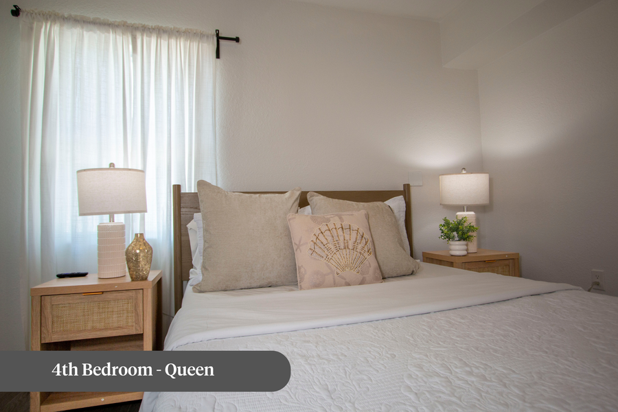 SeaGlass Beach Compound by Golden Coast Rentals — Photo 10