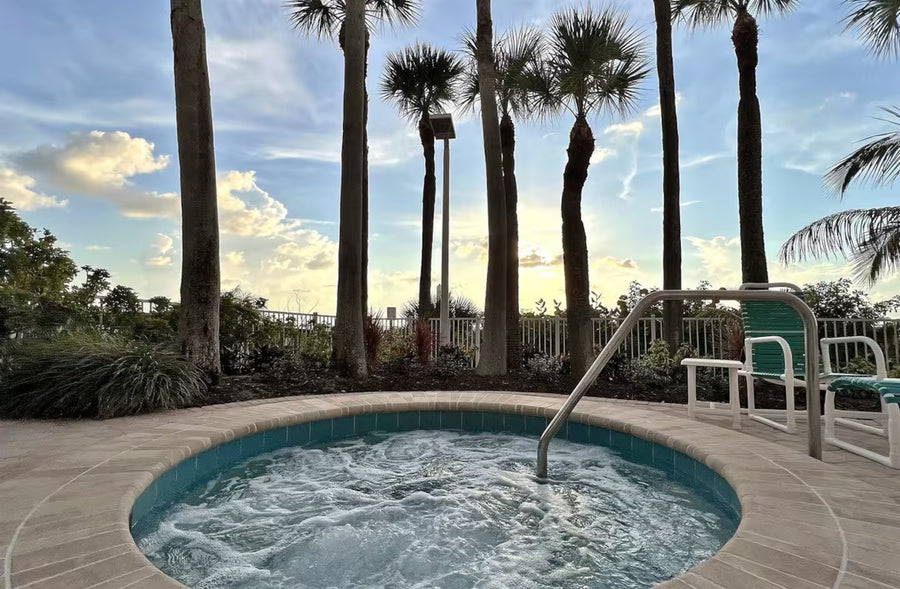 Oceanside Beach Treasure by Golden Coast Rentals — Photo 8
